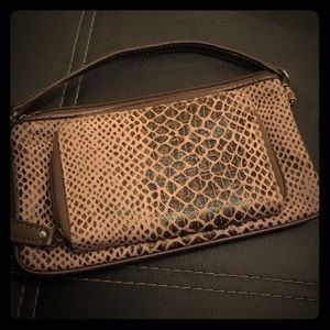 🎉 Pick 3 for $6 — SNAKE SKIN Wristlet. 💥LAST CHANCE💥